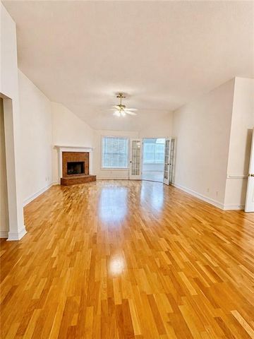 200 Olympic Drive, Fayetteville, GA 30215
