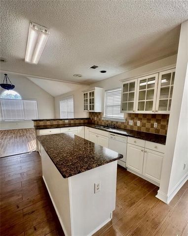 200 Olympic Drive, Fayetteville, GA 30215
