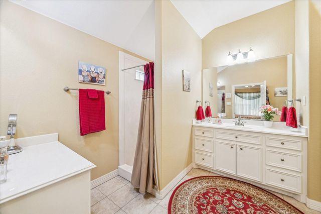 115 Harbour Town Circle, Conroe, TX 77356