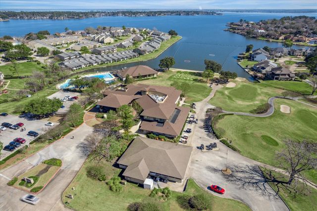 115 Harbour Town Circle, Conroe, TX 77356