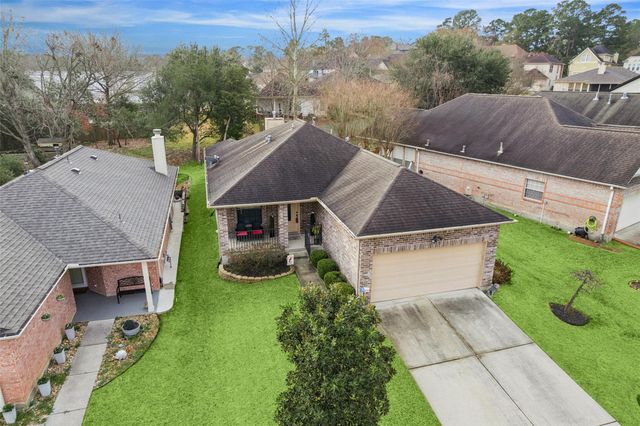 115 Harbour Town Circle, Conroe, TX 77356