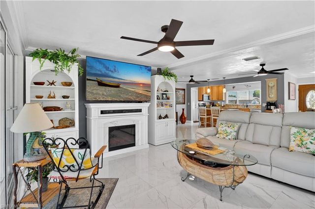 1324 Thompson ST, North Fort Myers, FL 33903