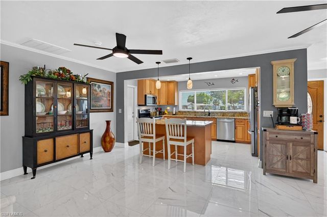 1324 Thompson ST, North Fort Myers, FL 33903