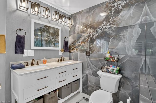 1324 Thompson ST, North Fort Myers, FL 33903