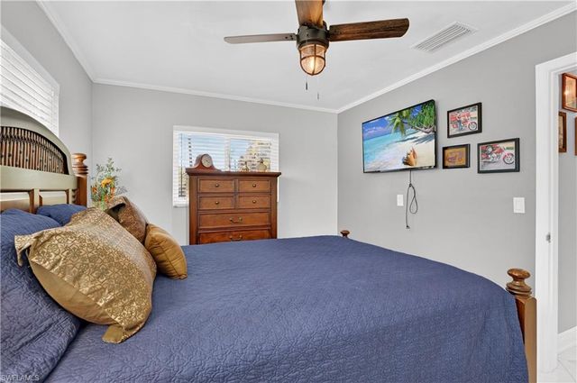 1324 Thompson ST, North Fort Myers, FL 33903