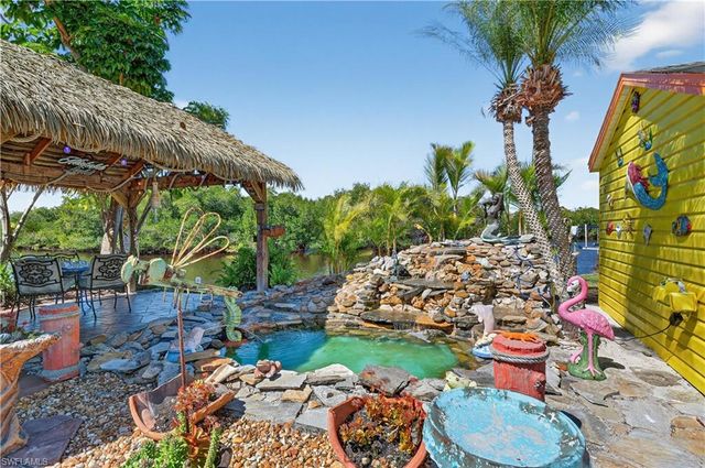 1324 Thompson ST, North Fort Myers, FL 33903