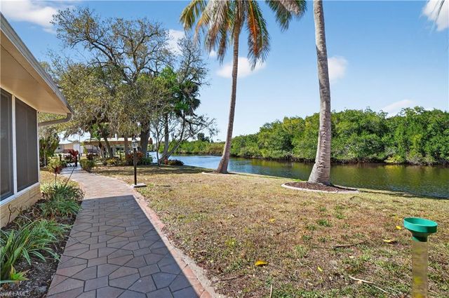 1324 Thompson ST, North Fort Myers, FL 33903