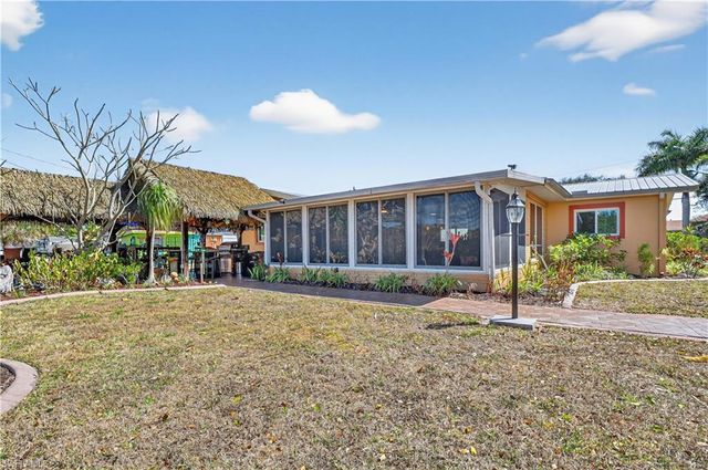 1324 Thompson ST, North Fort Myers, FL 33903