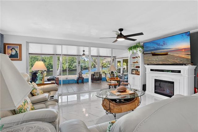 1324 Thompson ST, North Fort Myers, FL 33903