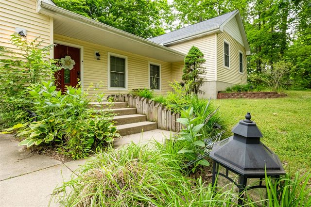 6278 Harrison Street, Coloma, MI 49038