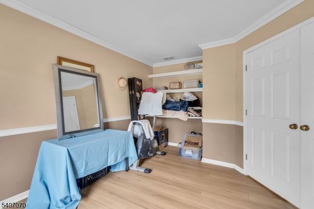 6 Winding Way, Woodland Park, NJ 07424