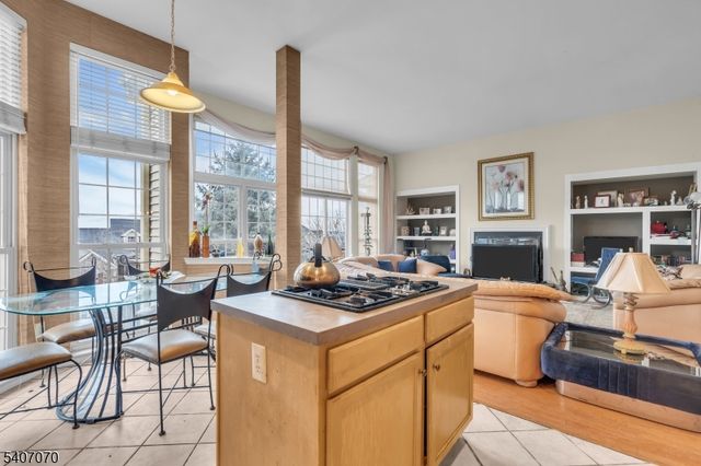 6 Winding Way, Woodland Park, NJ 07424