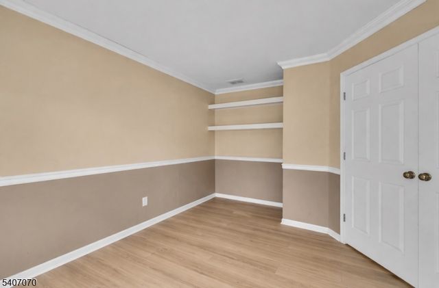 6 Winding Way, Woodland Park, NJ 07424