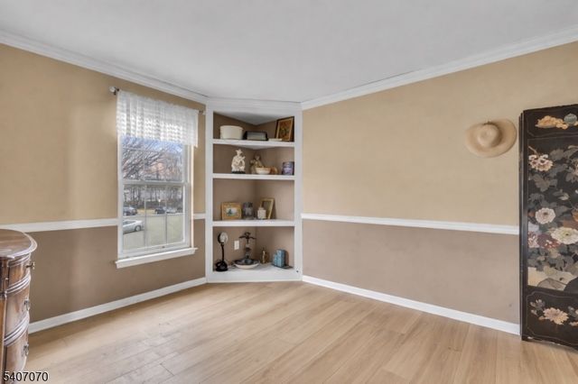 6 Winding Way, Woodland Park, NJ 07424