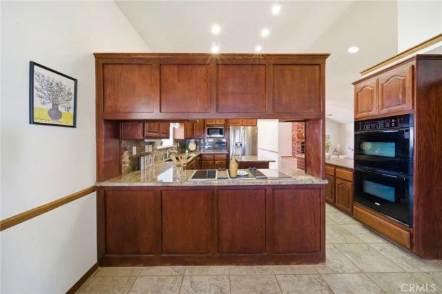 19670 Tonkawan Road, Apple Valley, CA 92307