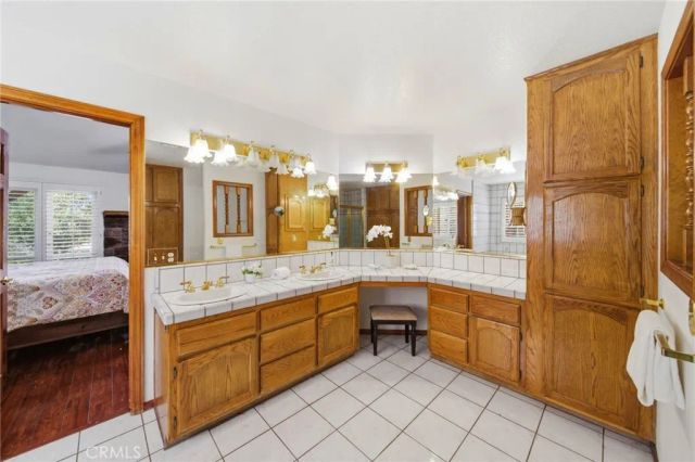 19670 Tonkawan Road, Apple Valley, CA 92307