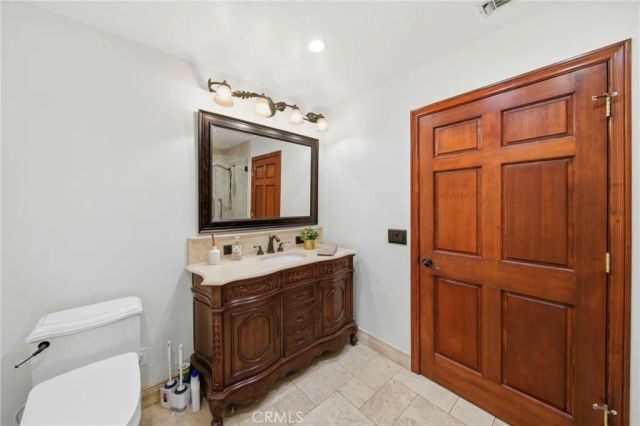 19670 Tonkawan Road, Apple Valley, CA 92307