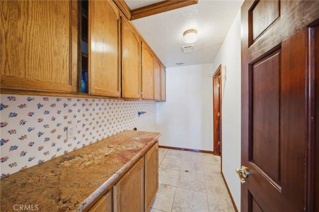 19670 Tonkawan Road, Apple Valley, CA 92307