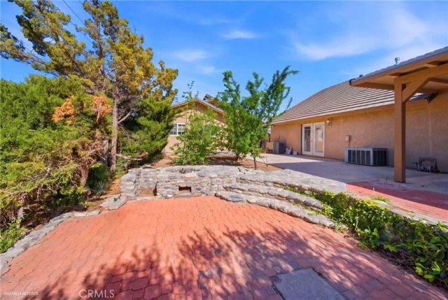 19670 Tonkawan Road, Apple Valley, CA 92307