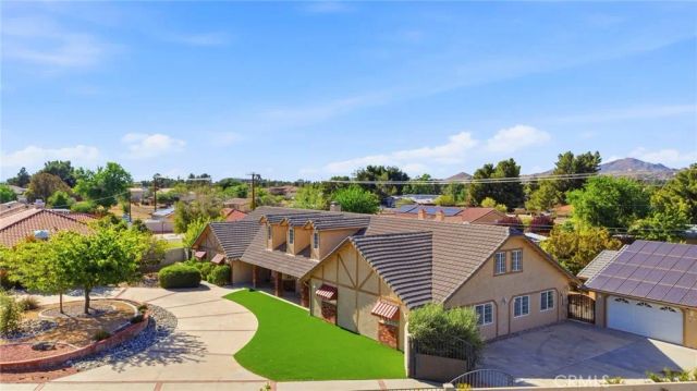 19670 Tonkawan Road, Apple Valley, CA 92307