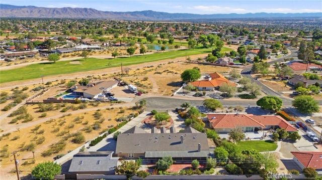 19670 Tonkawan Road, Apple Valley, CA 92307