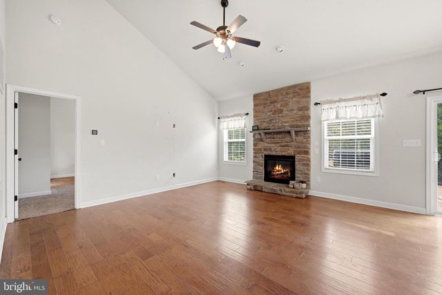 65 FEGAN RD, Bunker Hill, WV 25413