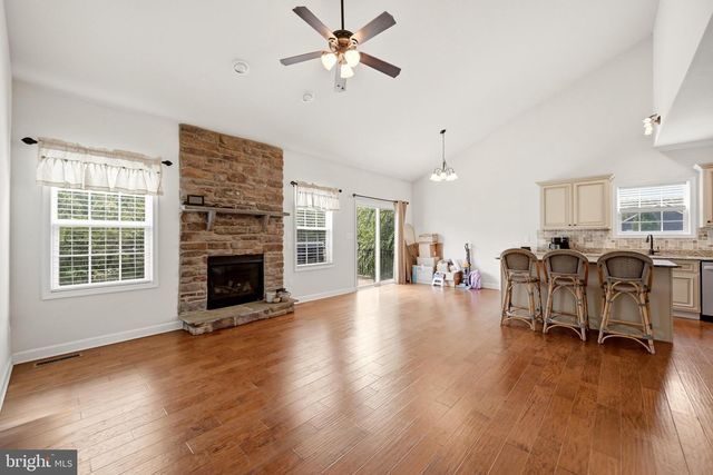 65 FEGAN RD, Bunker Hill, WV 25413