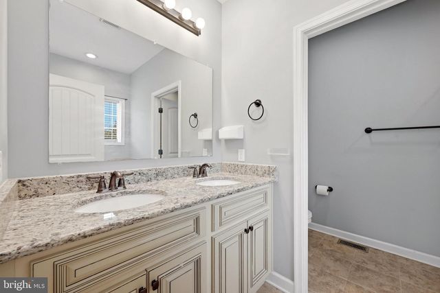 65 FEGAN RD, Bunker Hill, WV 25413