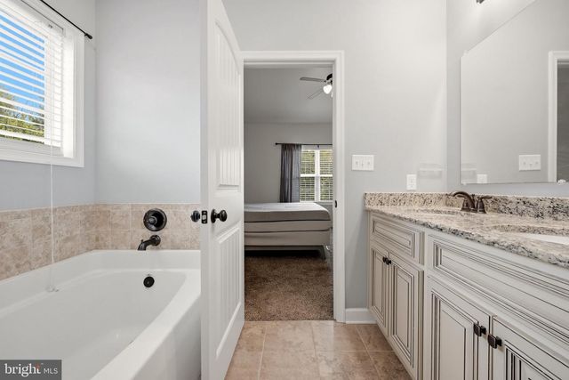 65 FEGAN RD, Bunker Hill, WV 25413