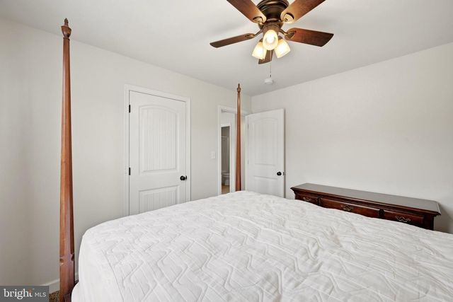 65 FEGAN RD, Bunker Hill, WV 25413