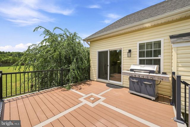 65 FEGAN RD, Bunker Hill, WV 25413