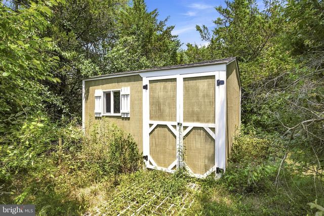 65 FEGAN RD, Bunker Hill, WV 25413