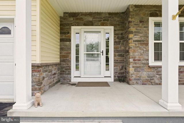 65 FEGAN RD, Bunker Hill, WV 25413