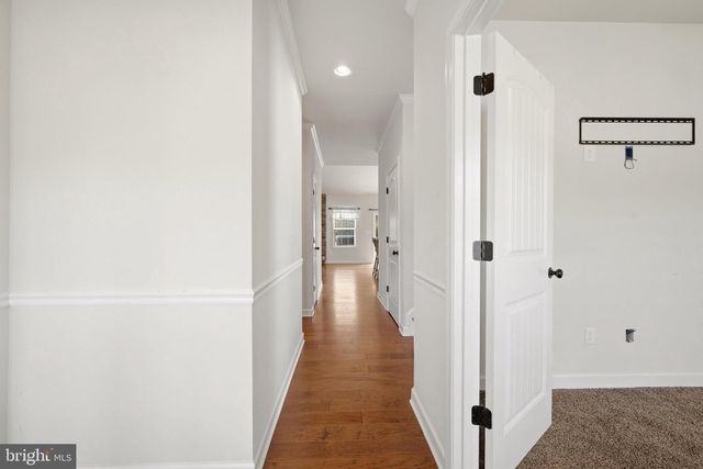 65 FEGAN RD, Bunker Hill, WV 25413