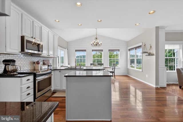 517 SANDPIPER LN, New Cumberland, PA 17070