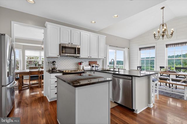 517 SANDPIPER LN, New Cumberland, PA 17070