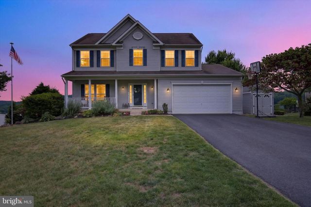 517 SANDPIPER LN, New Cumberland, PA 17070