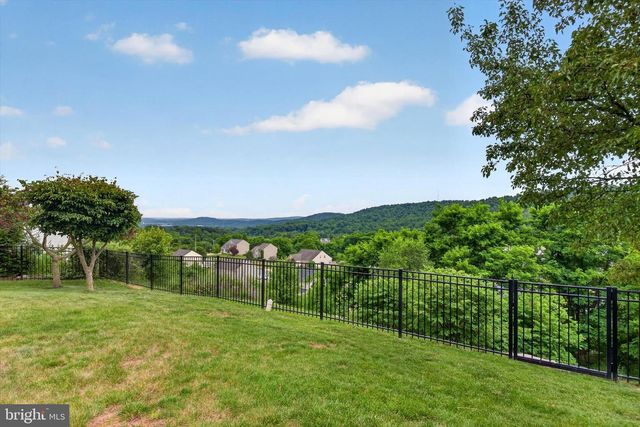 517 SANDPIPER LN, New Cumberland, PA 17070