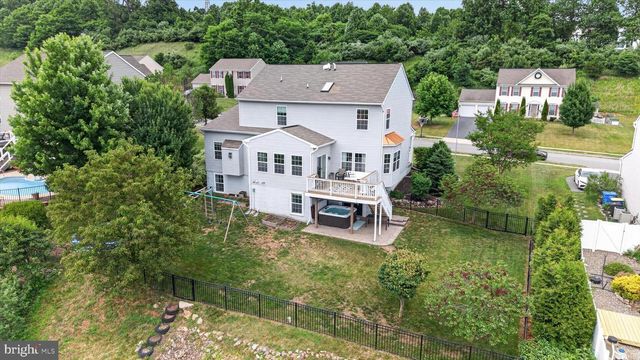 517 SANDPIPER LN, New Cumberland, PA 17070