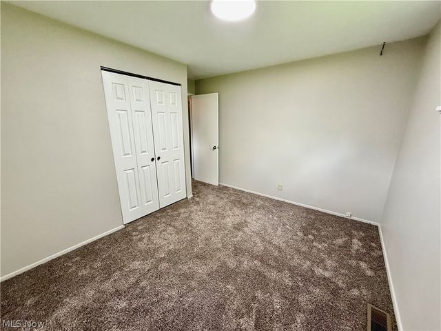 9214 Blueberry Lane, Macedonia, OH 44056