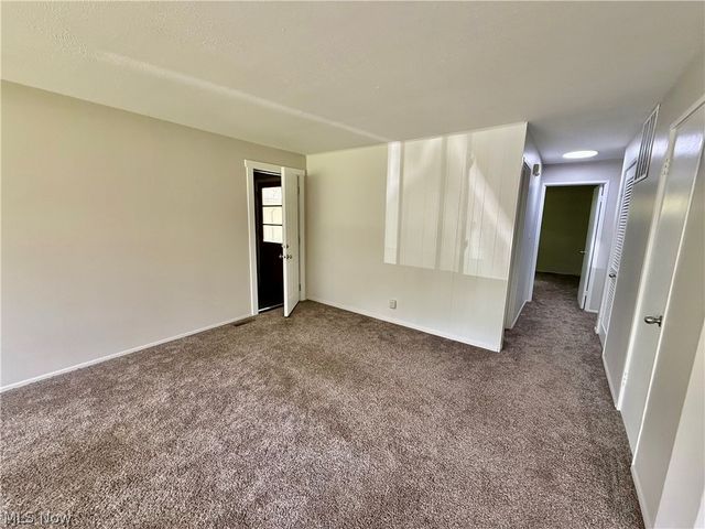 9214 Blueberry Lane, Macedonia, OH 44056