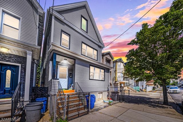 521 Fulton St, Elizabeth City, NJ 07206