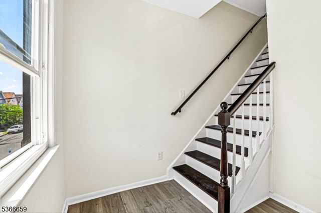 521 Fulton St, Elizabeth City, NJ 07206
