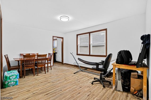 521 Fulton St, Elizabeth City, NJ 07206