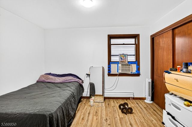 521 Fulton St, Elizabeth City, NJ 07206