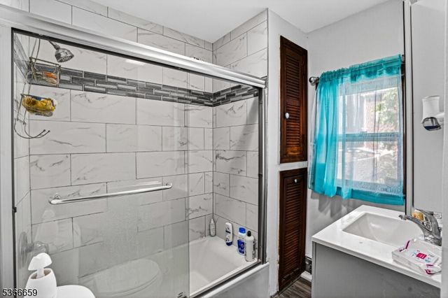 521 Fulton St, Elizabeth City, NJ 07206