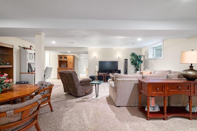 1865 Cobblestone Boulevard, Elkhart, IN 46514