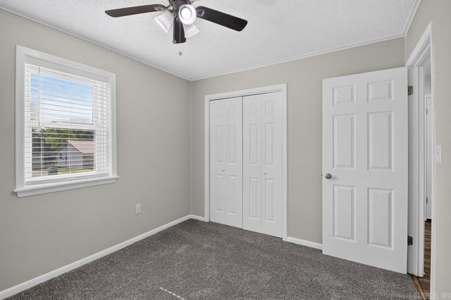 510 Rosewood Dr, Benton, AR 72015