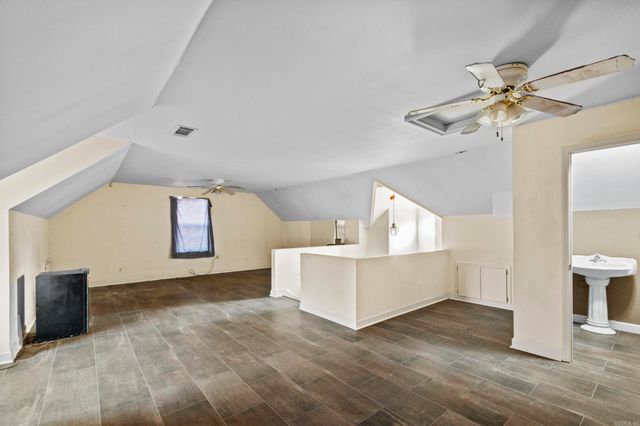 13 E Woodhaven, Cabot, AR 72023