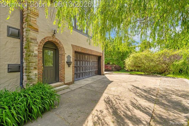 19475 Argyle Crescent, Detroit, MI 48203
